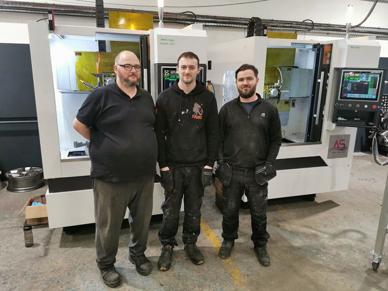 Congratulations to the 3 trainees. Liam, Dan and James up at Arnold Clark Inverness. 2 machines delivered, commissioned and training all complete to go